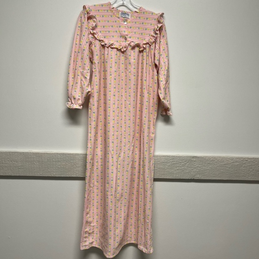 Vintage Floral Print Nightgown